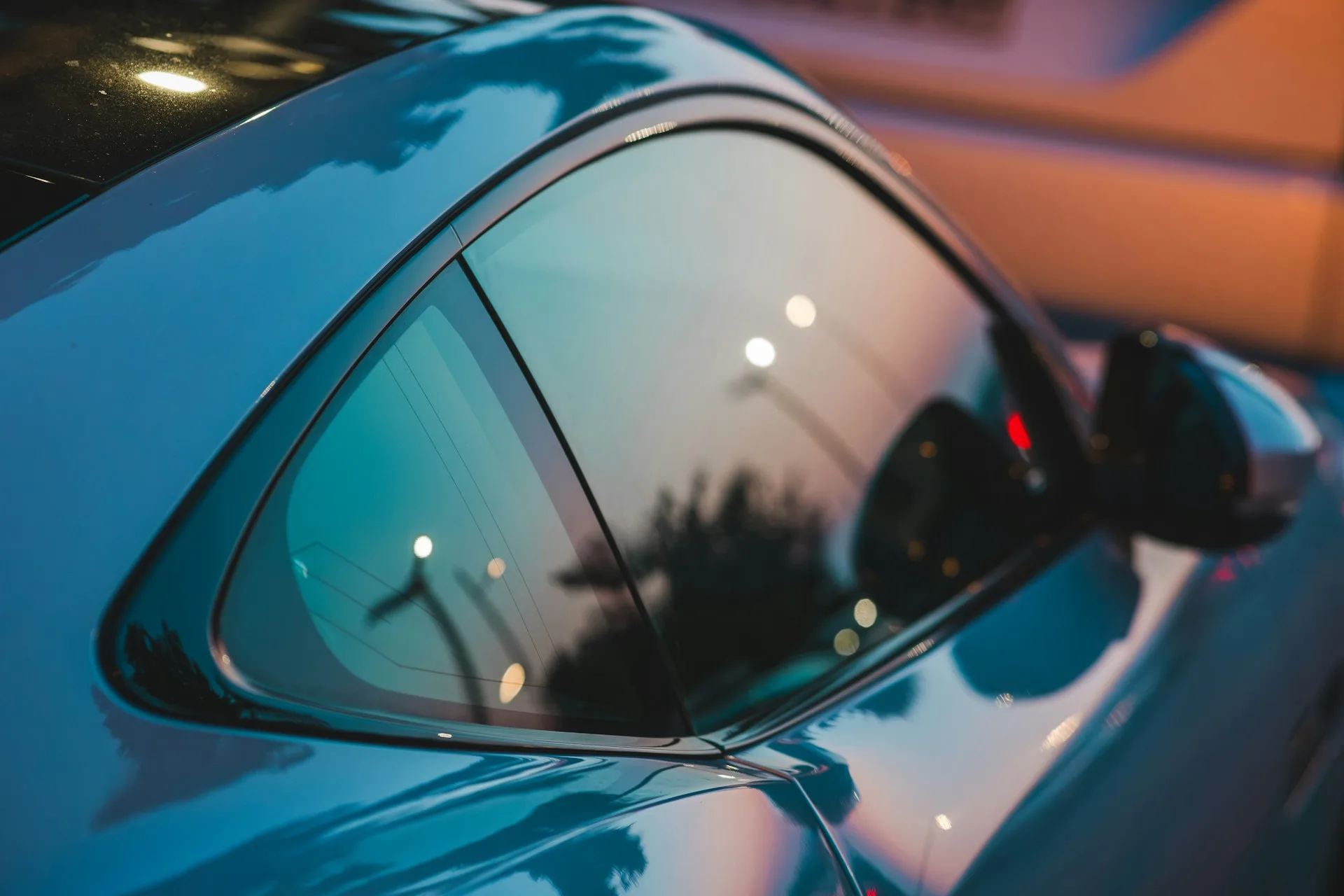 Vitre latérale teintée d'une voiture